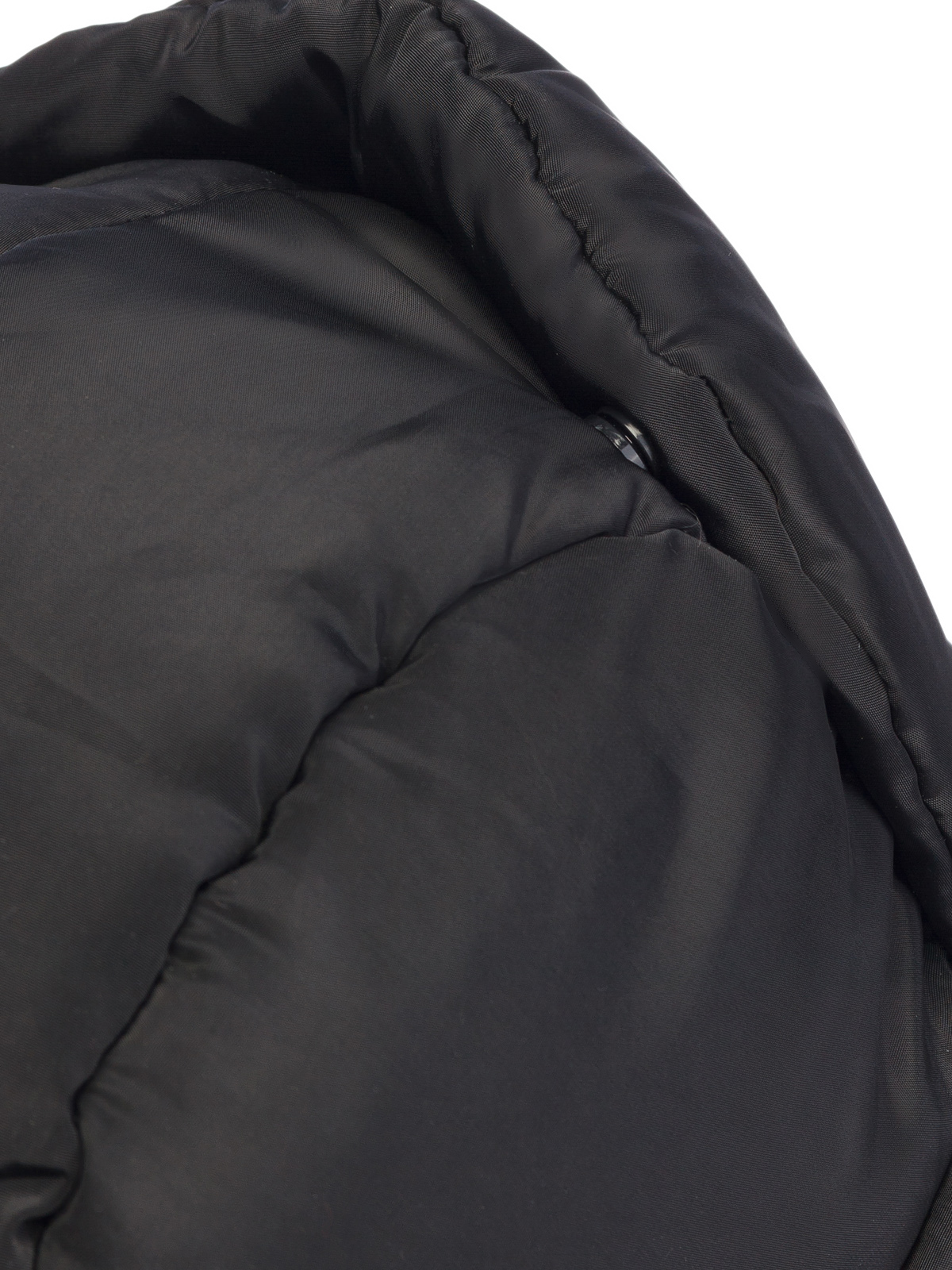 Шапка жен. полиэстер LB-M99009 black
