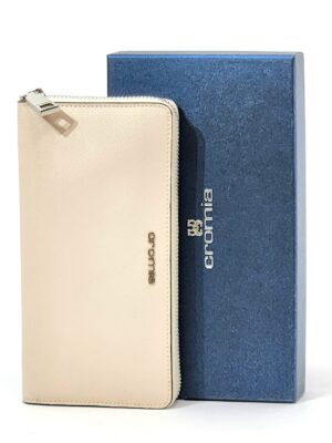 cr2641342 beige