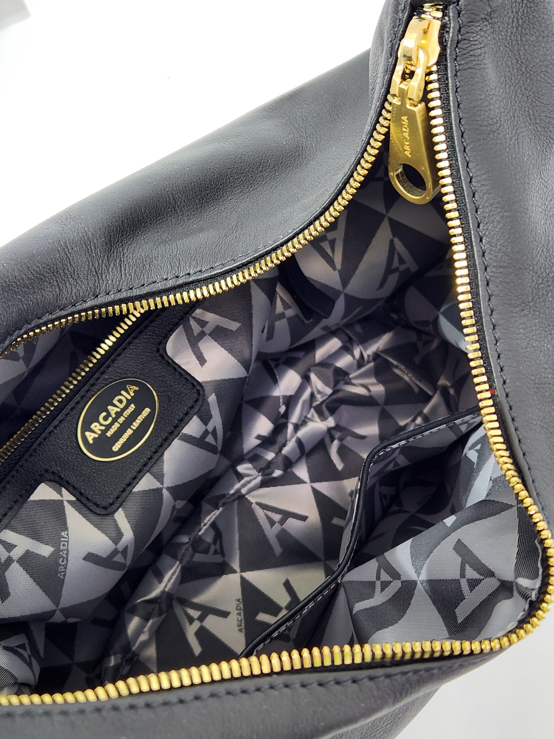 Сумка деловая Arcadia ar2349 capri bic nero cuoio средняя